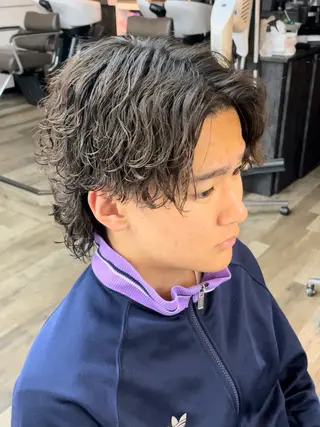 ミディアム パーマ メンズ 💇🏻‍♂️パーマ ニキ✨本田龍斗のヘアスタイル