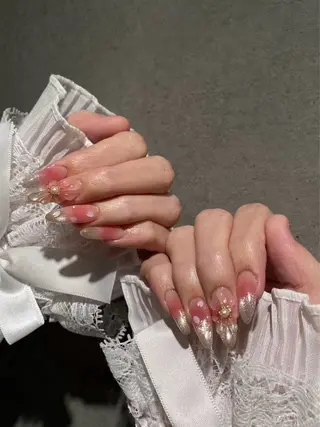ネイル I-nailロング /ワンホン/キラキラのネイルデザイン