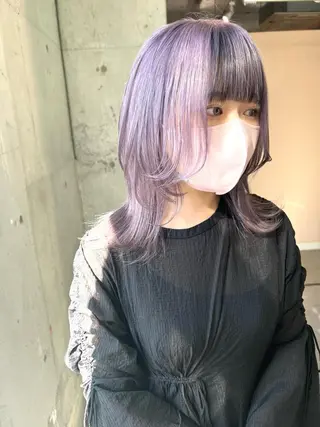 ミディアム カラー lani ブリーチ /ダブルカラーのヘアスタイル