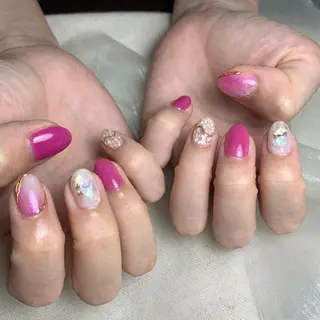ネイル 里見 麗のネイルデザイン