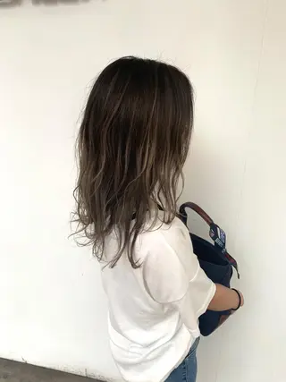 ミディアム カラー 東條 克義のヘアスタイル