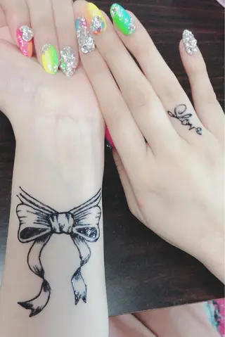 mano nella manoのネイルデザイン
