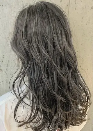 ロング hoNua. 栄/透明感カラーのヘアスタイル