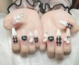 ネイル D-BEAUTY Nailsalonのネイルデザイン