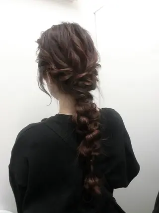 ロング ヘアセット／オカダ サラのヘアスタイル