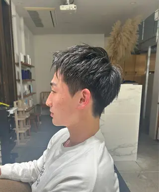 ショート メンズ 中村 里彩のヘアスタイル