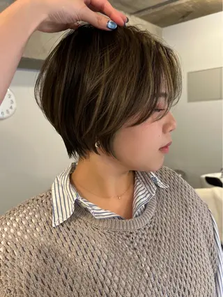 ショート 小野 明日香のヘアスタイル