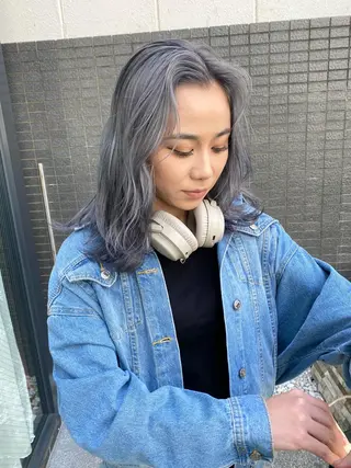 ミディアム カラー パーマ ヘアアレンジ デザインカラー/ボブ ブリーチカラー/ユリのヘアスタイル