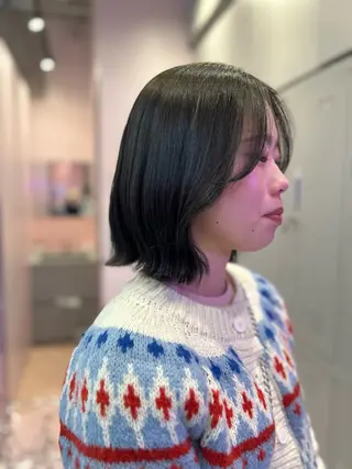 ミディアム 艶髪特化矯正カット ✨️MOMOEのヘアスタイル