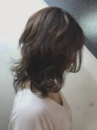 ミディアム カラー ヘアアレンジ マエダ　カズエ🫶 coronahairのヘアスタイル