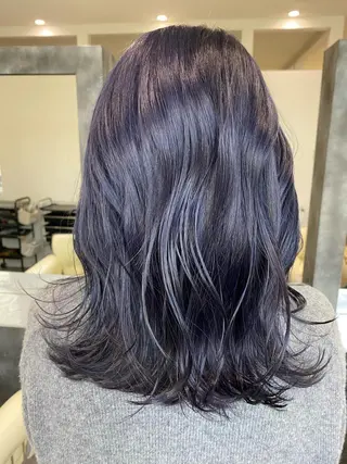 セミロング カラー ハイライト&ブリーチ 💇🏼‍♀MAHOのヘアスタイル