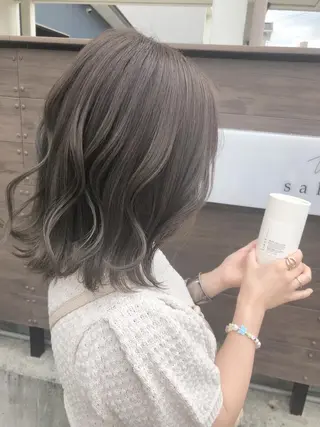 ミディアム ayumi ／透明感カラーのヘアスタイル