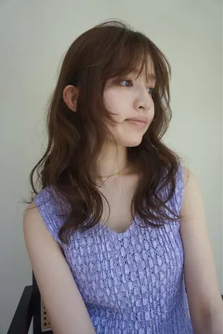 セミロング 吉田 愛美のヘアスタイル