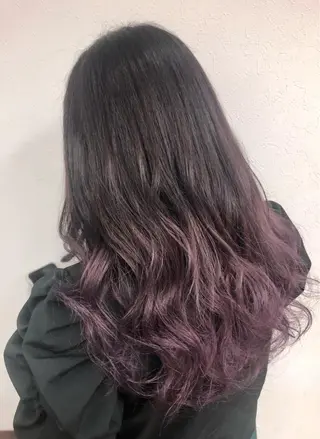 カラー ダブルスキルエクステ /羽エクステ白石宇由のヘアスタイル