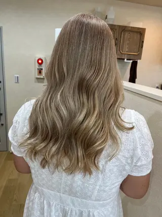 カラー Mirashy 成田のヘアスタイル