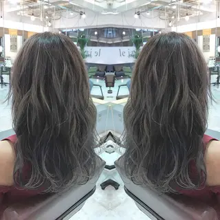 セミロング カラー 青木 茂樹⭐️ 透明感カラーのヘアスタイル