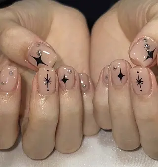 ショート ninabeauty 新宿のネイルデザイン