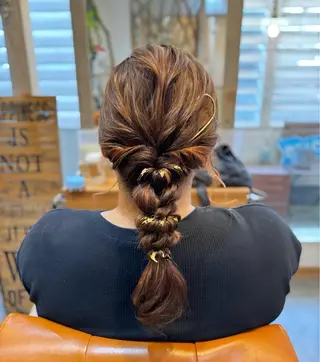 ミディアム ヘアアレンジ 伊藤 栄子のヘアスタイル