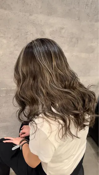 ロング カラー 寺嶋 貴大のヘアスタイル