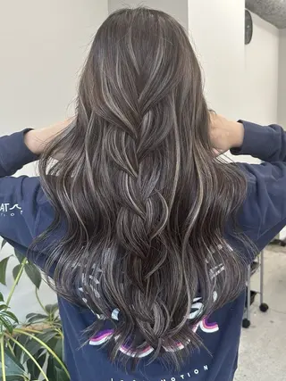 ロング カラー 🎀透明感× 赤み消し🎀正源のヘアスタイル