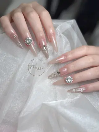 ネイル Maggie Nail🦩のネイルデザイン
