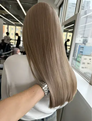 ロング カラー 新美 蓮のヘアスタイル