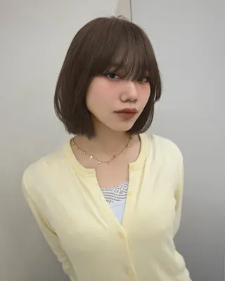 ミディアム カラー aya / ニュアンスカラーのヘアスタイル