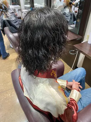 ミディアム パーマ メンズ 酸スト/フェザー パーマ/三谷海斗のヘアスタイル