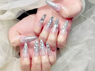 ネイル Momo 🤍のネイルデザイン