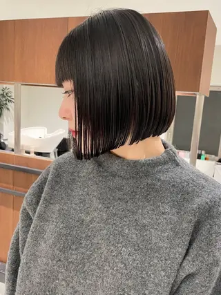 ショート カラー 小顔ボブ jilblanカホのヘアスタイル