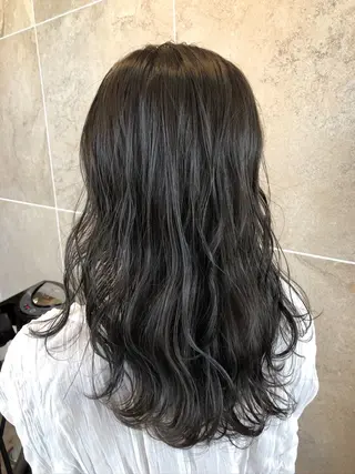ロング 艶カラー 🩵NATSUKIのヘアスタイル