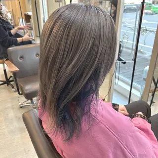 ミディアム 綿貫 美雪のヘアスタイル