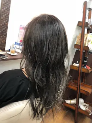 ロング カラー ヘアと眉Otsuka Hikari💆‍♀のヘアスタイル