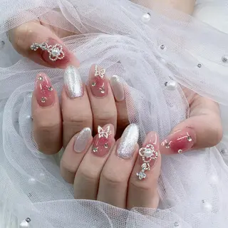 ネイル パーツ全部¥110 サロンミミのネイルデザイン