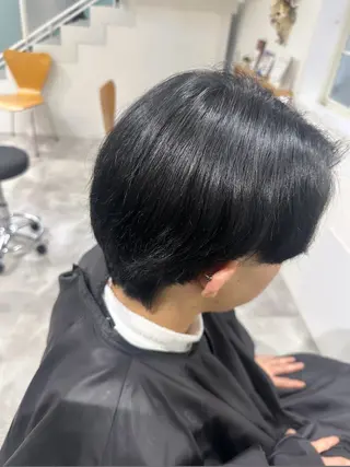 メンズ 𝑴𝒐𝒓𝒊 /髪質改善/艶髪🖤のヘアスタイル