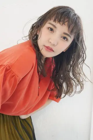 セミロング カラー 髪質改善美容師 中村　一のヘアスタイル
