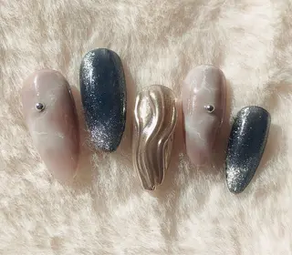ネイル Moons nail 💅✨のネイルデザイン