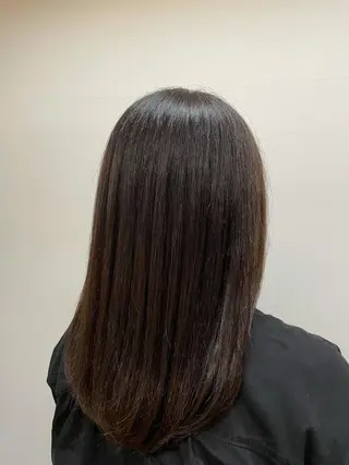 ミディアム 岡本 拡夢のヘアスタイル