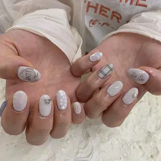 ネイル マキノ ユイのネイルデザイン