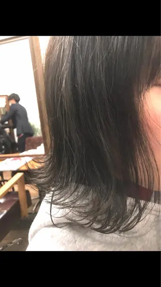 ショート カラー 白髪ぼかしハイライト バレイヤージュヤマトのヘアスタイル