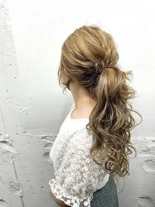 ロング カラー ヘアアレンジ 🎨カラー満足度 500%💫ヅル💫のヘアスタイル