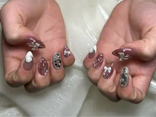 ネイル ATELIERHARLOW所属・nailist MOEのネイルデザイン