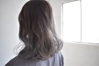 ミディアム カラー てんま さやかのヘアスタイル