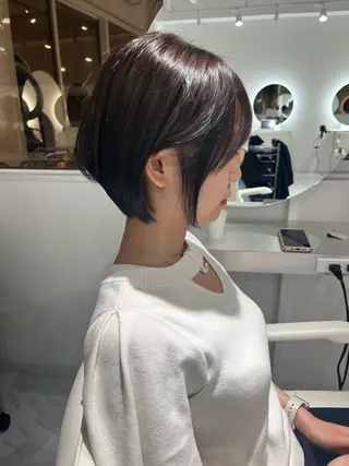 ショート レイヤーカット🤍 seriraのヘアスタイル