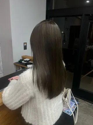 ロング SEE-SAW． MANAKAのヘアスタイル
