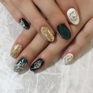 ネイル 𝐍𝐄𝐎 𝐉𝐔𝐑𝐈のネイルデザイン
