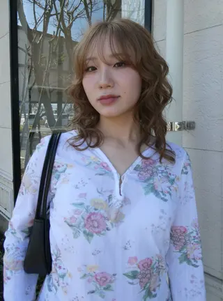 ミディアム カラー 笹原 叶のヘアスタイル