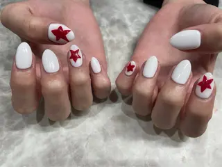 ネイル 長谷川 奈緒美のネイルデザイン