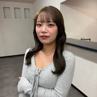 セミロング カラー 鳥居 叶夢のヘアスタイル