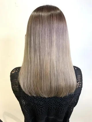 セミロング カラー Lee 甲子園のヘアスタイル